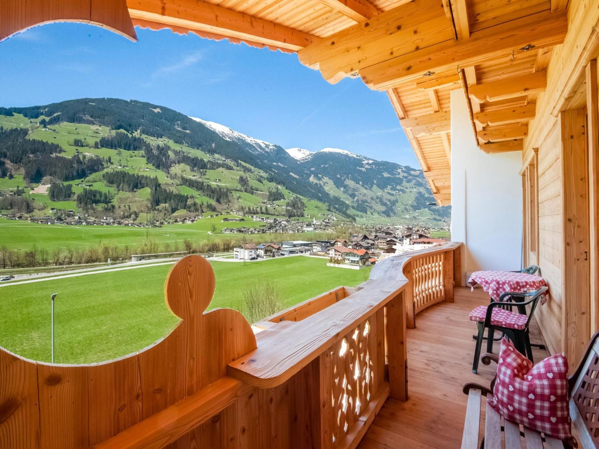 Apartment With Panoramic View Ramsau im Zillertal Exteriör bild